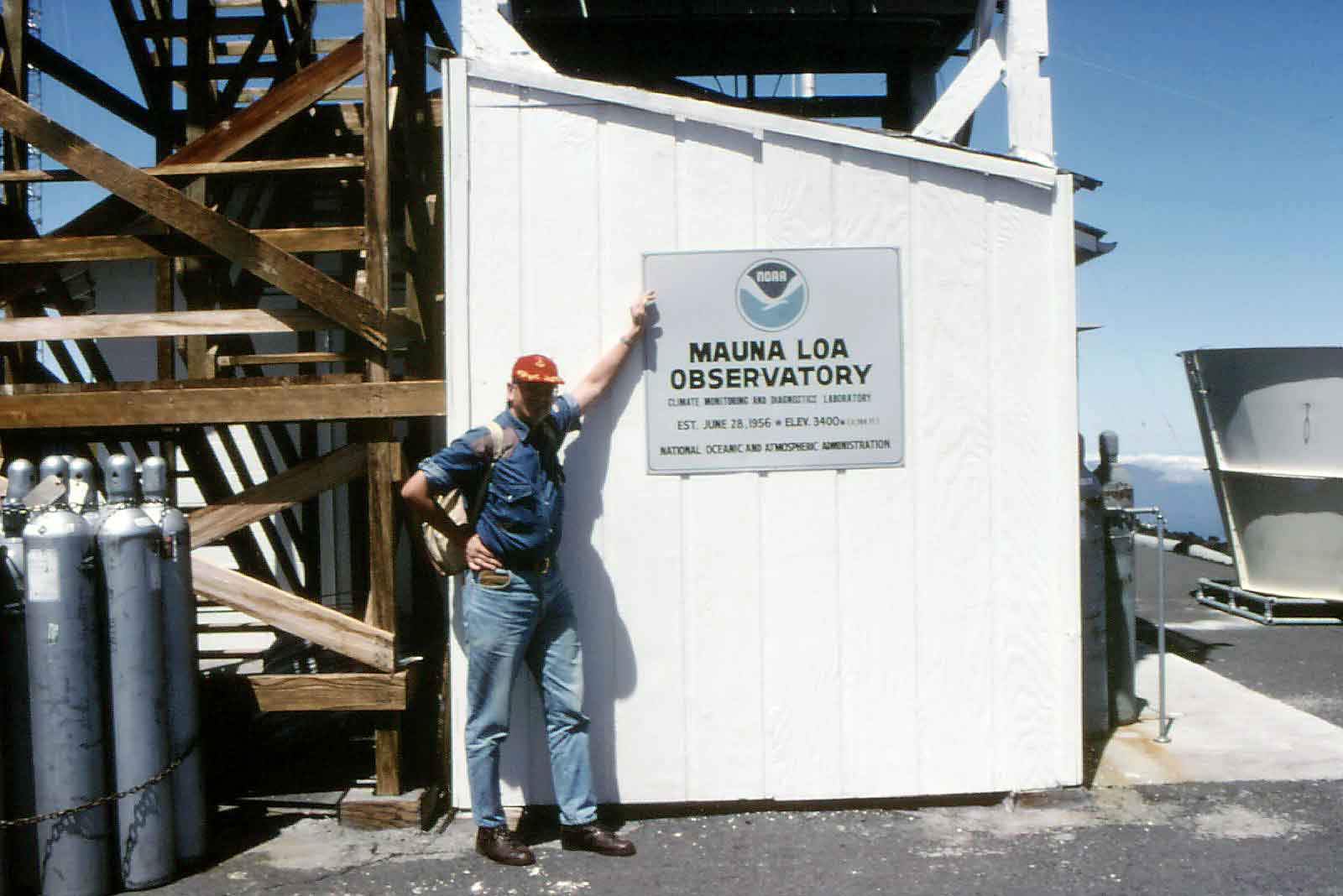 Download my abstract 'The amount of non-fossil CO2 in the atmosphere' (PDF; 33 kbytes). The photograph shows me at the Mauna Loa Observatory in Hawaii.